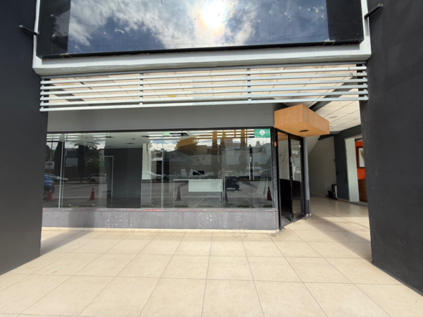 Local Comercial en PLanta Baja en Zavaleta en San Andrés Cholula