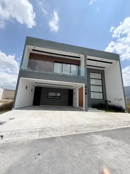 Casa en RENTA-  LAS HUERTAS- Arteaga