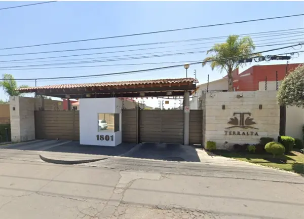 Casa en venta en Santa Cruz, Metepec, México