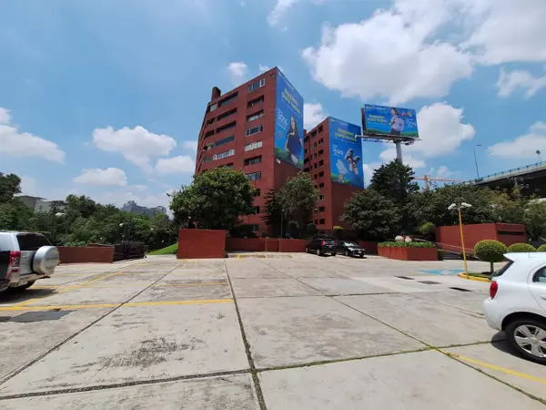 Departamento remodelado en VENTA en Jardínes del Pedregal / 3R 3B 2E