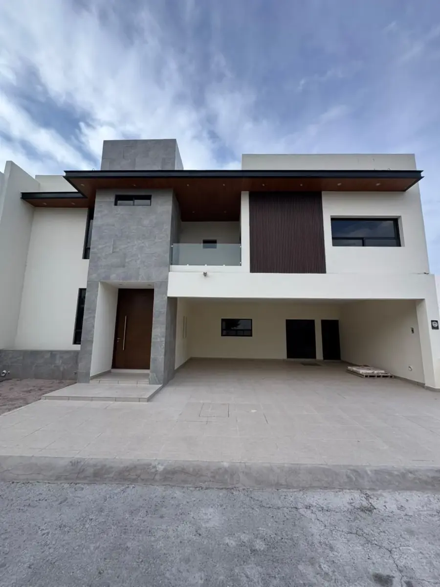 HERMOSA CASA EN VENTA HERMOSA CASA EN VENTA