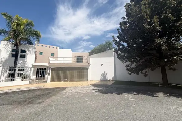 Casa en renta en Los Geranios, Saltillo — foto 2 de 16