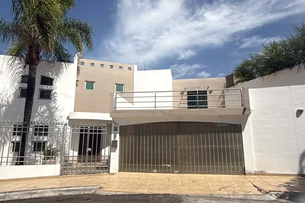 Casa en renta AmueblaCasa en renta Amueblada Fracc. Los Geraniosda Fracc. Los Geranios
