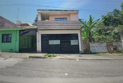 CASA DE ENTREGA INMEDIATA EN AVENIDA 43, CORDOBA, VERACRUZ