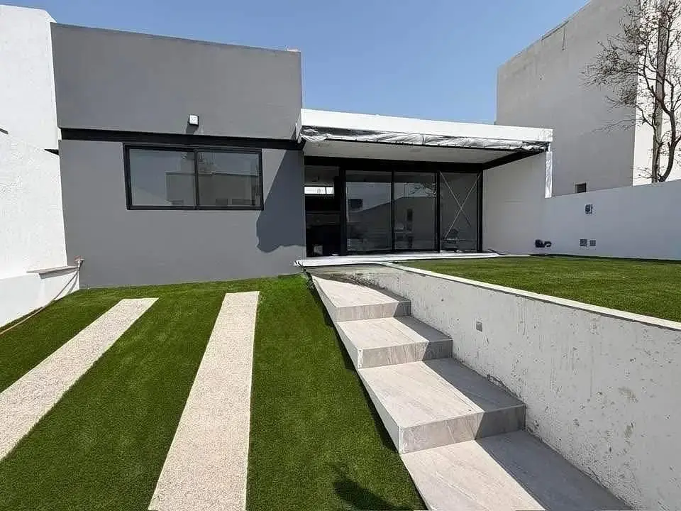Casa en venta en Lomas de Cortes, Cuernavaca — foto 1 de 7