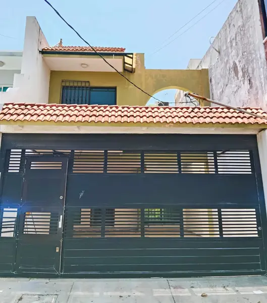 VENDO CASA EN BOCA DEL RIO VERACRUZ EN COLONIA REVOLUCION