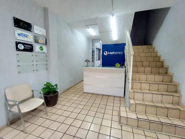 Oficina Para 3 Personas en Colonia Mexicaltzingo Gdl