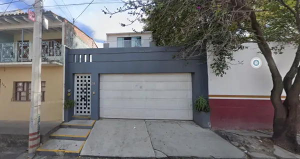¡CASA EN VENTA! MUY CERCA DEL CENTRO DE MORELIA, APROVECHA EL PRECIO DE ESTE REMATE HIPOTECARIO