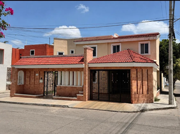 Casa en venta en esquina ideal para oficina ubicada en Pensiones