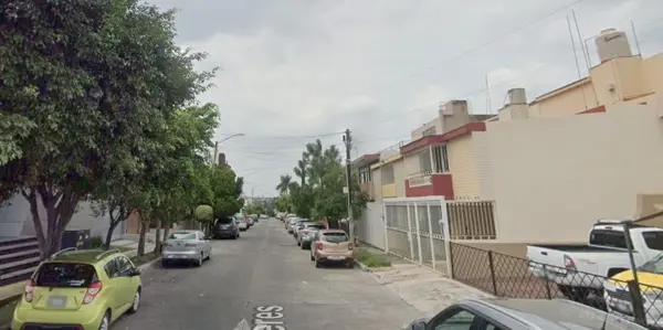 Casa en venta y renta en Jardines del Country, Guadalajara, Jalisco