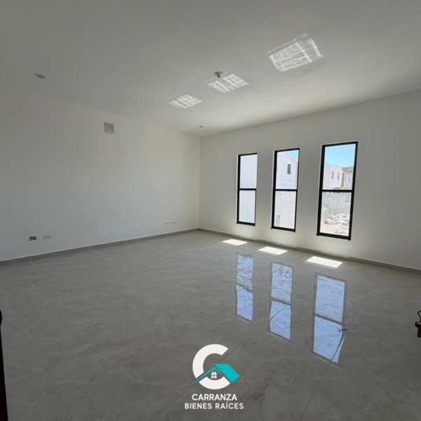 Casa en venta en Jardines Coloniales, Saltillo — foto 2 de 15