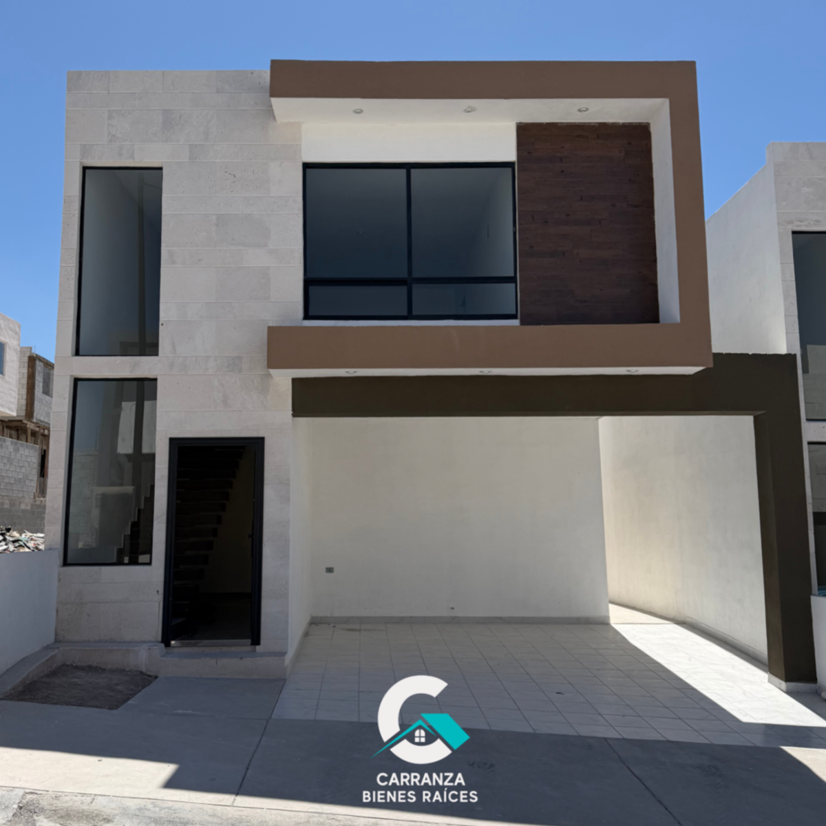 Casa en venta en Jardines Coloniales, Saltillo — foto 1 de 16