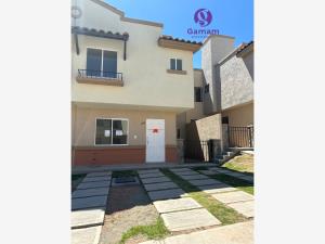 Casa en renta en Real Madeira, Pachuca de Soto — foto 2 de 32