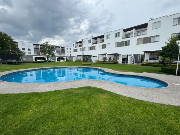 Se Renta casa amueblada en Juriquilla