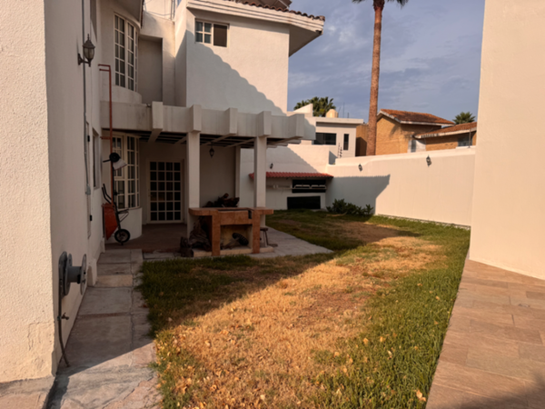 Casa en renta en Real de Peña, Saltillo — foto 3 de 34