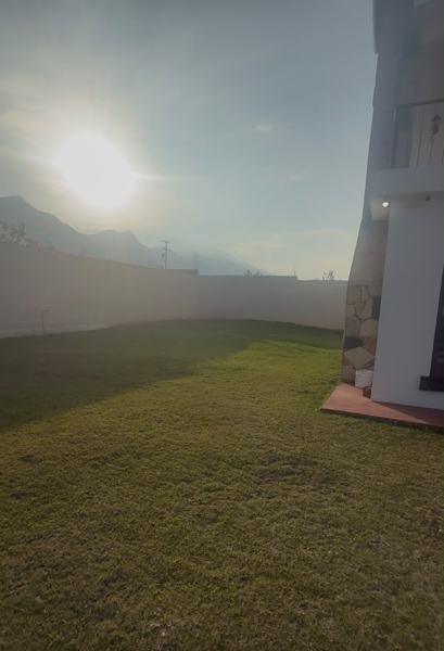 Quinta en venta en Urrutias, Salinas Victoria — foto 3 de 23