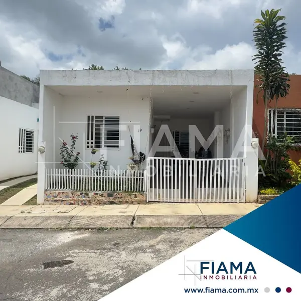 Casa en venta en Fraccionamiento Puerta Jardín, Tepic — foto 2 de 16