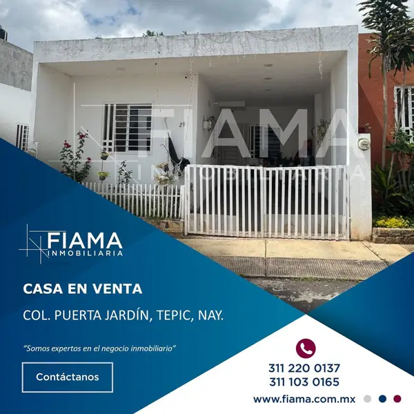 CASA EN VENTA EN COL. PUERTA JARDÍN, TEPIC, NAYARIT. (G)