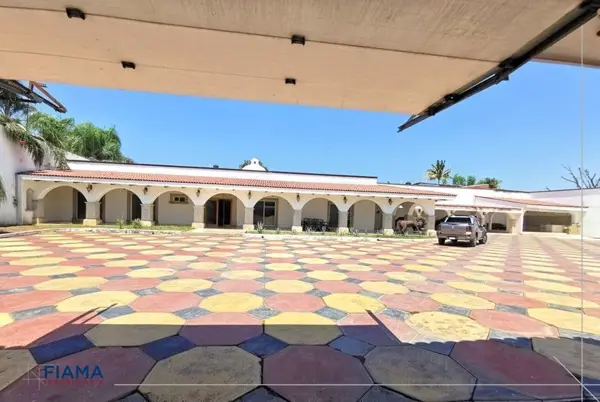 Casa en venta en Los Sauces, Tepic — foto 2 de 26
