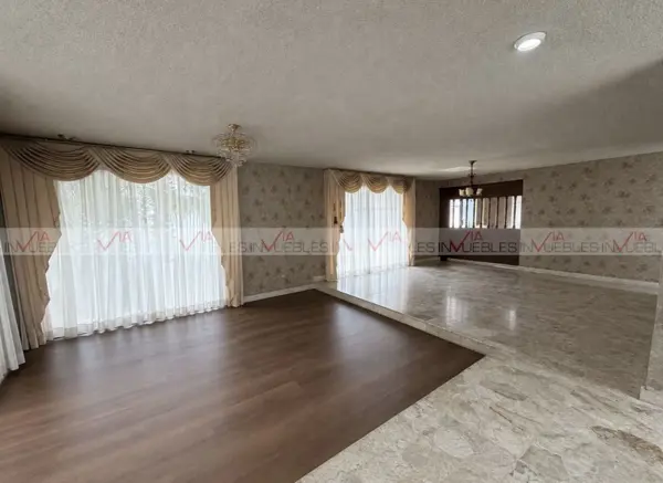 Casa en venta en Lomas del Valle, San Pedro Garza García — foto 2 de 12