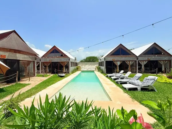 COMPLEJO HOTELERO DE VILLAS EN VENTA EN TELCHAC