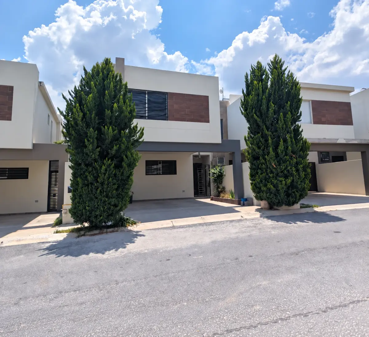 Casa en renta en Lenna Residencial, Saltillo — foto 1 de 17