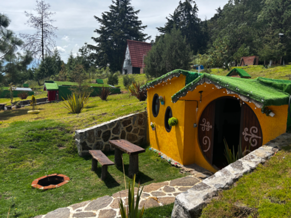 Hotel tipo cabañas en Omitlán
