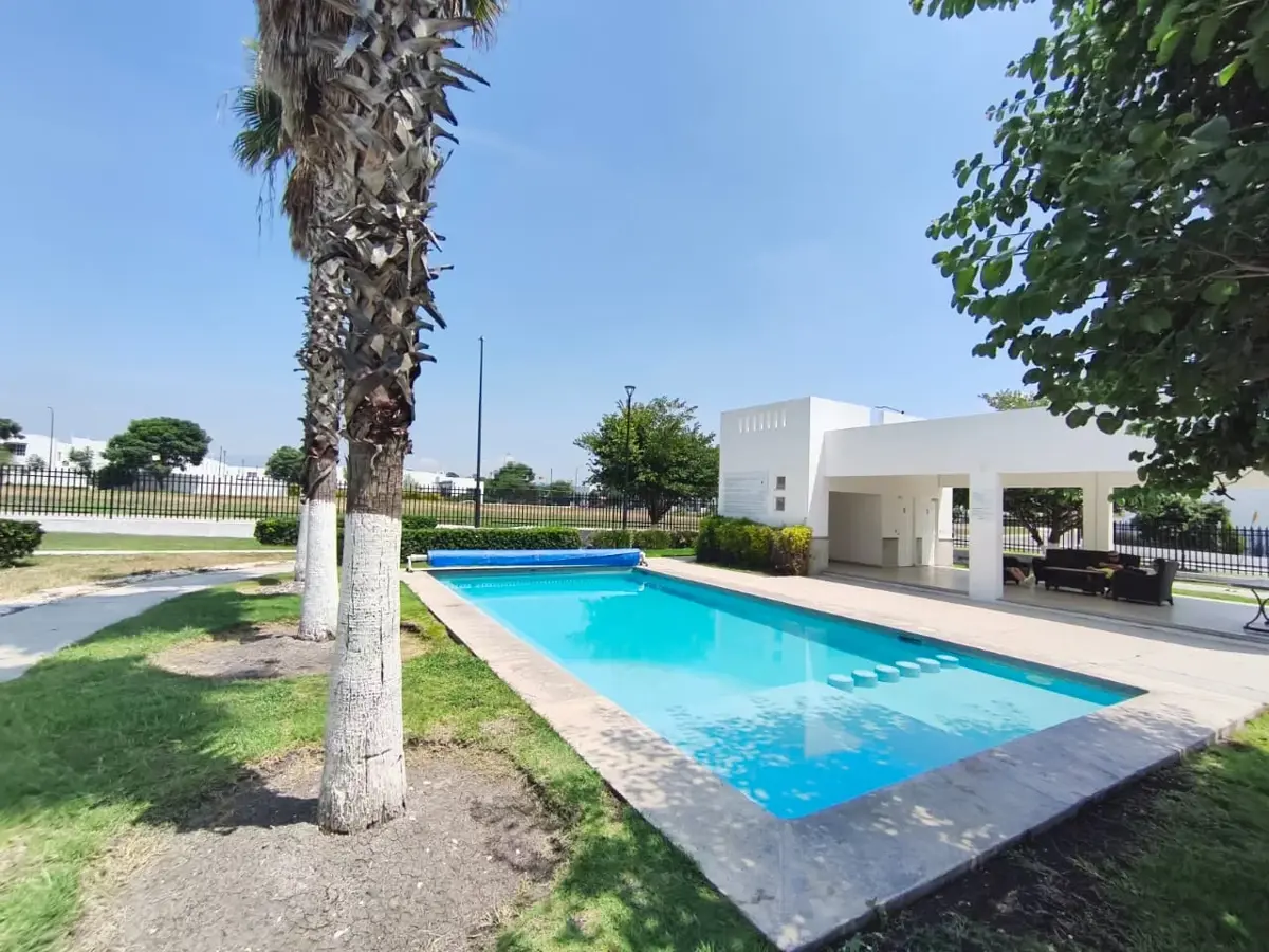 Casa en renta en Tres Cantos Residencial, Querétaro — foto 1 de 22