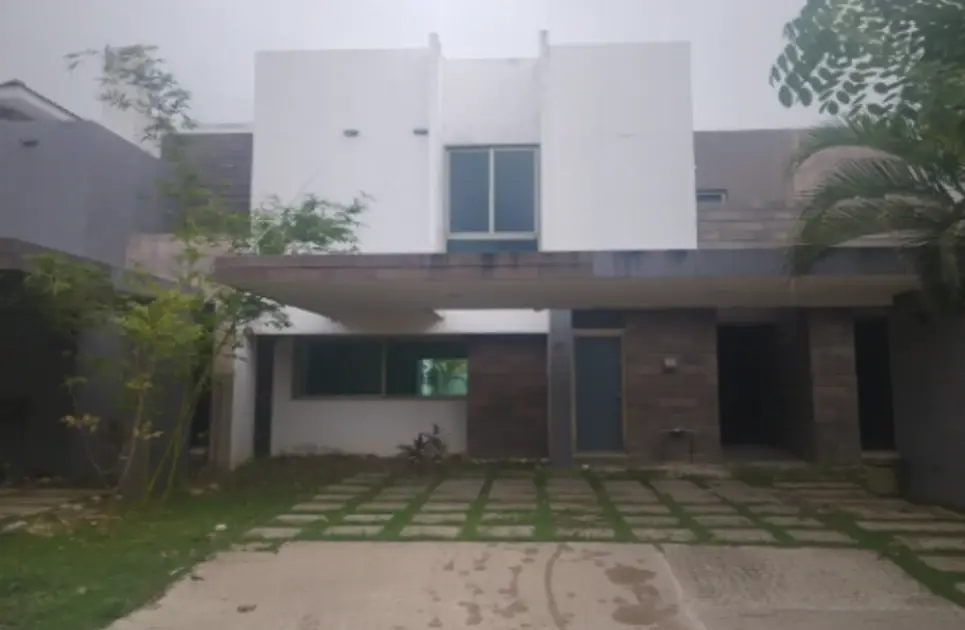 Casa en venta en Altozano, Centro — foto 1 de 11