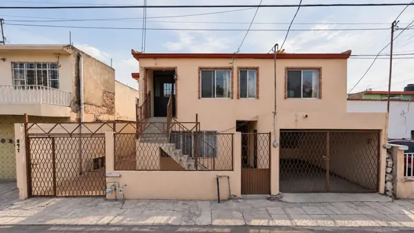 Oportunidad en Venta: Casa en Ejecución Hipotecaria en Saltillo Centro