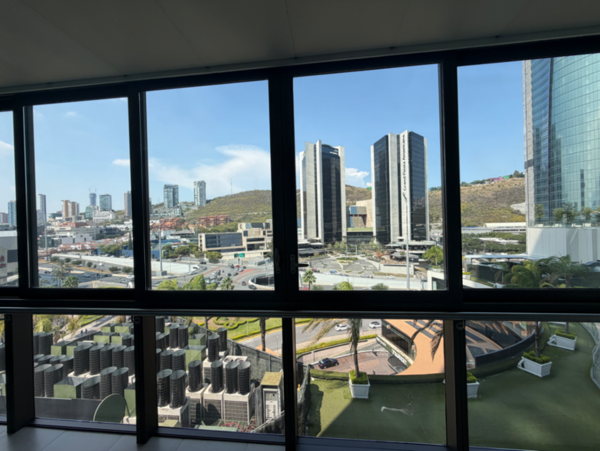 ??Renta de Departamento equipado  de 3 recámaras en una de las mejores Torres de SPGG en Metropolita