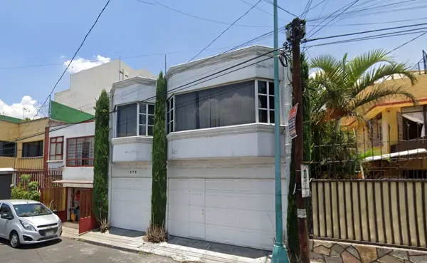 ¡CASA EN VENTA CERCA DE Deportivo YMCA Mallorca! REMATE HIPOTECARIO A MAGNIFICO PRECIO ¡INVIERTE!
