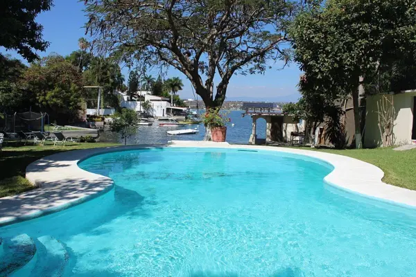 Casa en venta en Tequesquitengo, Jojutla — foto 2 de 26