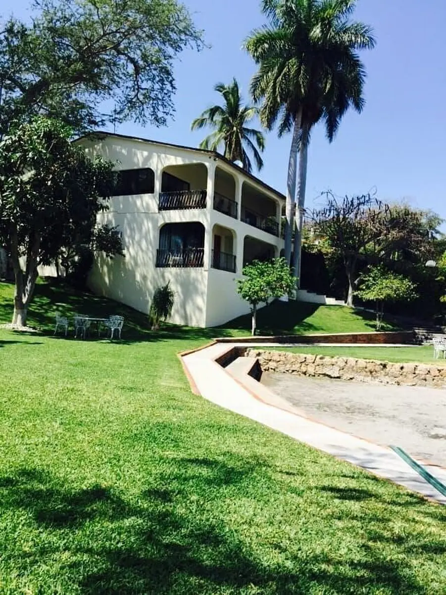 Casa en venta en Tequesquitengo, Jojutla — foto 1 de 26