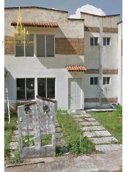 Casa en Venta en Residencial Las Olas, Cosoleacaque, Cerca del Aeropuerto