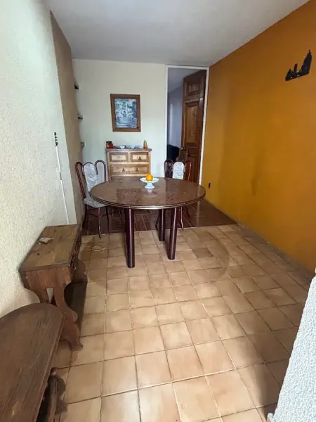 Renta habitación con servicios. Col, Santa Cru Buenavista. Zavaleta y 25 Pte