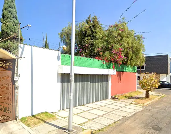 Oportunidad de Adquirir Casa en Remate en Jardines de San Manuel, Puebla