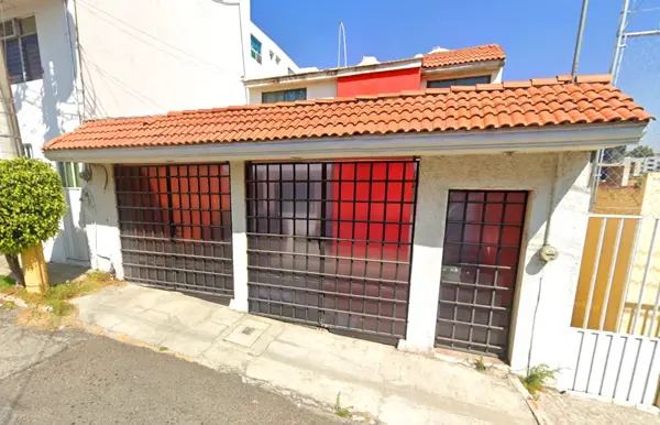Casa en remate con 3 recámaras en La Hacienda, Puebla