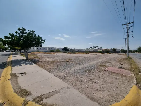 Terreno en renta en Los Ciruelos, Torreón — foto 3 de 4