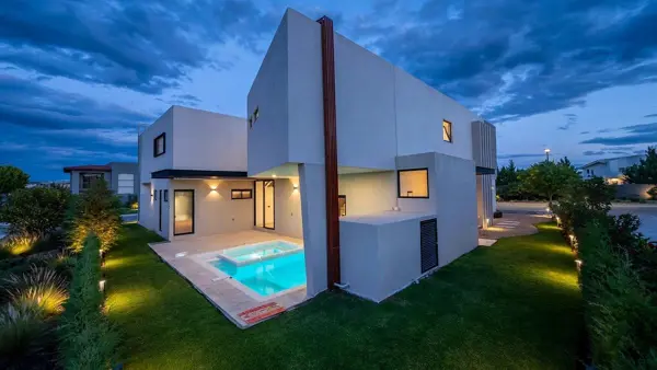 Venta de Residencia en El Campanario, Diseño de Autor, Luxury y Premium. — foto 1 de 39