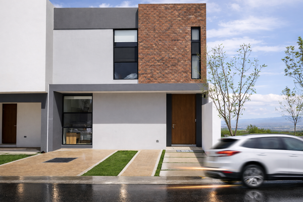 En Venta Casa en ZIBATA, Alberca, 3 Recámaras, una en PB, 2.5 Baños..