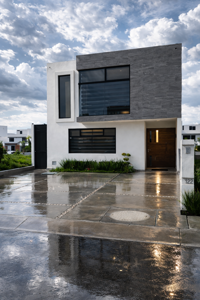 Se Vende Casa Amueblada en Grand Juriquilla, Completamente EQUIPADA !! — foto 1 de 16