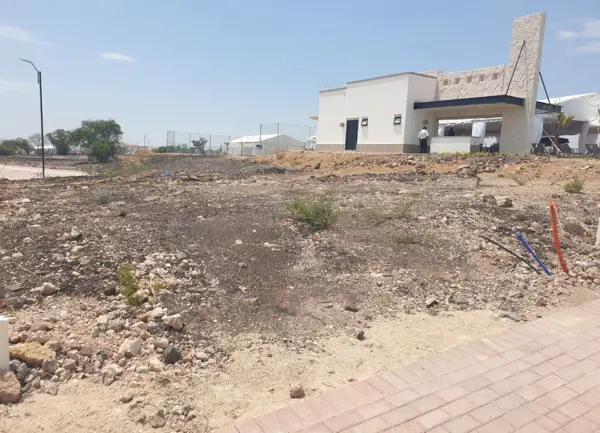Se Vende Terreno de 119 m2 en Ciudad Maderas, Casa Club, Alberca, Oportunidad !!