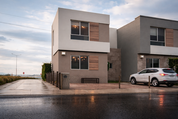En Venta Casa en Ciudad Maderas,  3 Recamaras, 2 Baños, Oportunidad