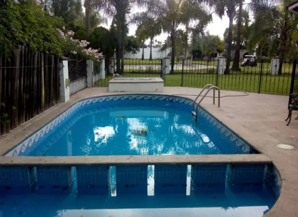 Preciosa Casa en Villas del Mesón Juriquilla, Junto al Campo de Golf, T.1000 m2 — foto 1 de 49