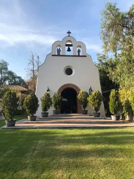 Venta de Hotel en Tequisquiapan, 11 Recamaras, 18 Baños, Alberca, Cancha Tenis