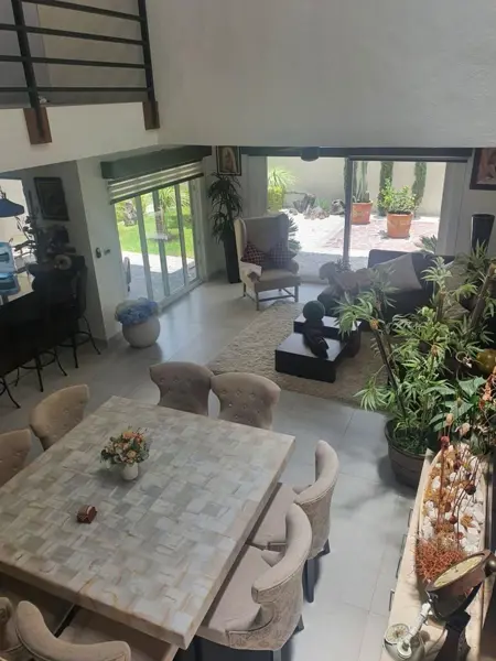 Se Vende Casa en Lomas de Juriquilla, Doble Altura, 3 Niveles, Roof Garden.. — foto 1 de 23