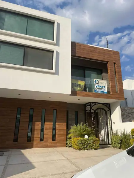 Hermosa Residencia en Cumbres del Lago, 4 Recamaras, 4 Baños, ROOF GARDEN! — foto 1 de 33
