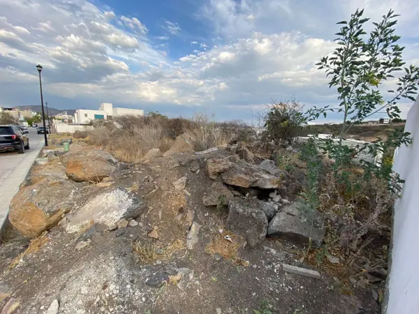 Terreno en venta en Real de Juriquilla, Querétaro — foto 2 de 3