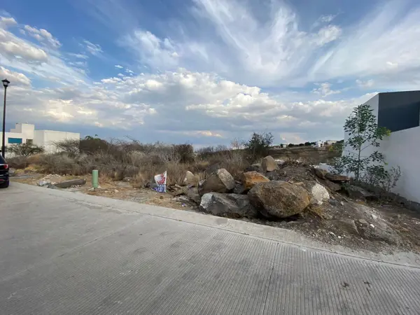 Terreno en venta en Real de Juriquilla, Querétaro — foto 3 de 3